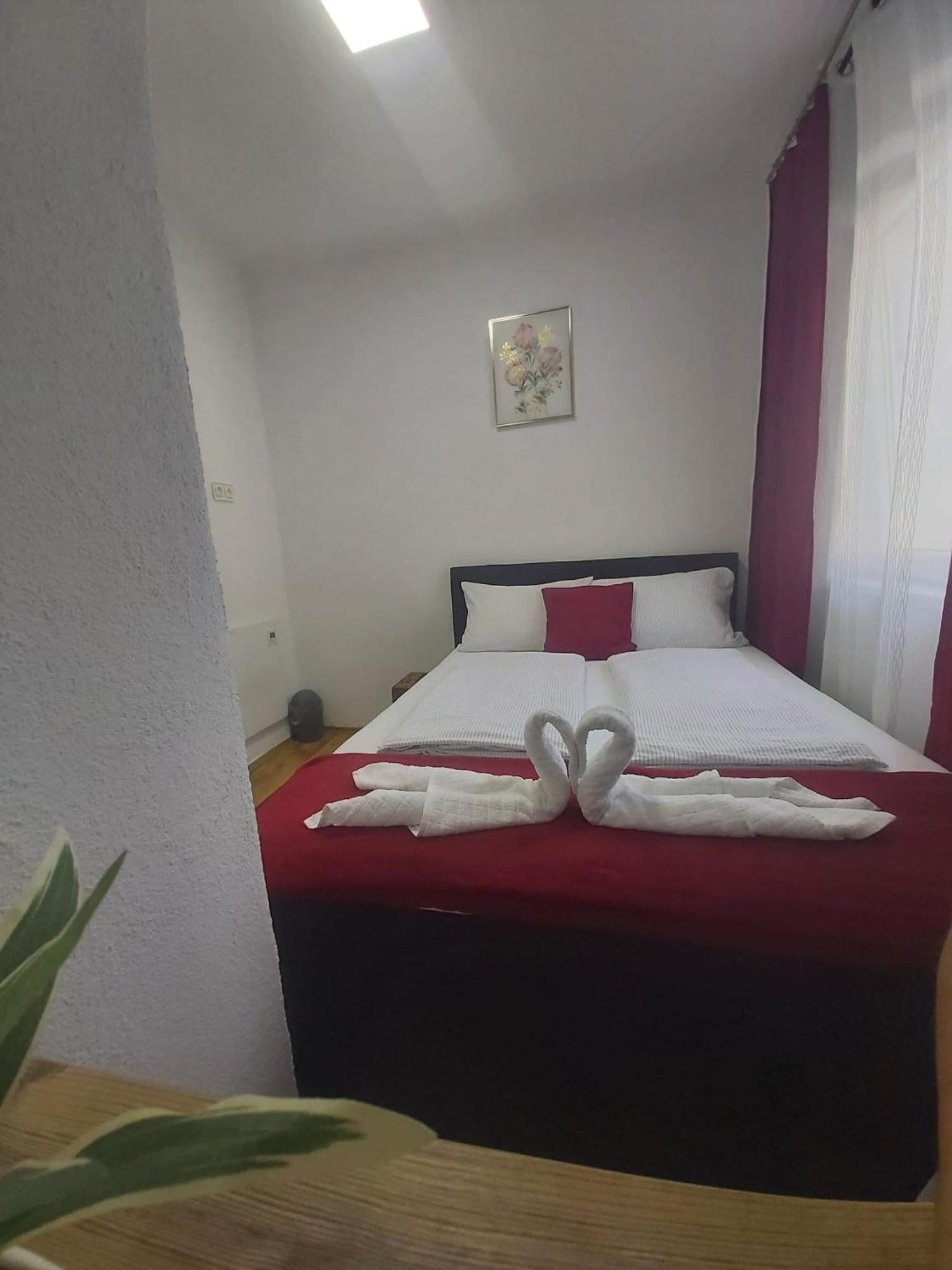 Panda Rooms Maribor Exterior photo
