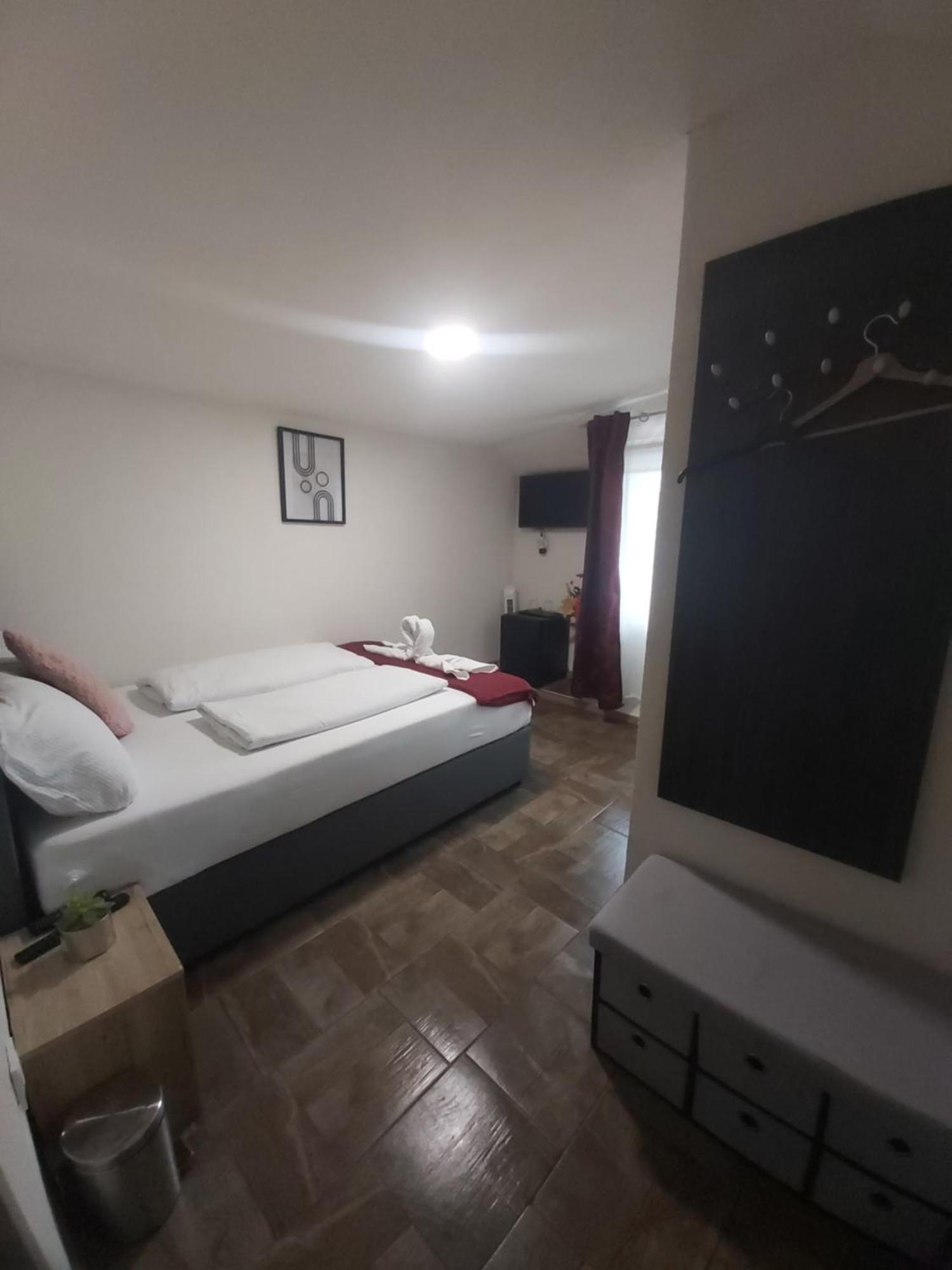 Panda Rooms Maribor Exterior photo
