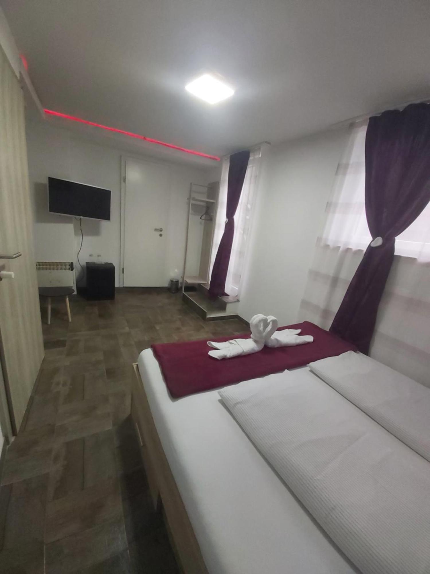 Panda Rooms Maribor Exterior photo