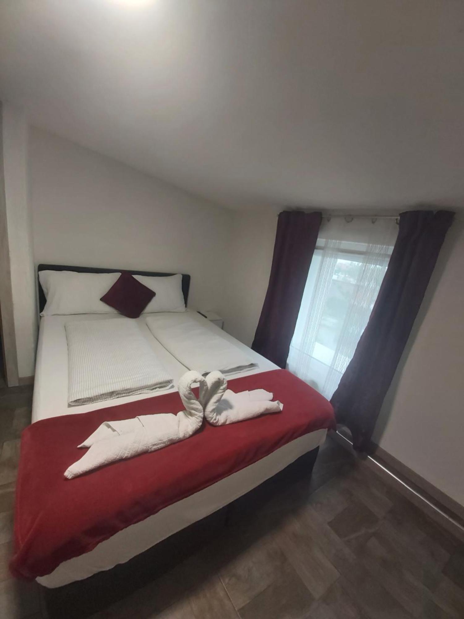 Panda Rooms Maribor Exterior photo